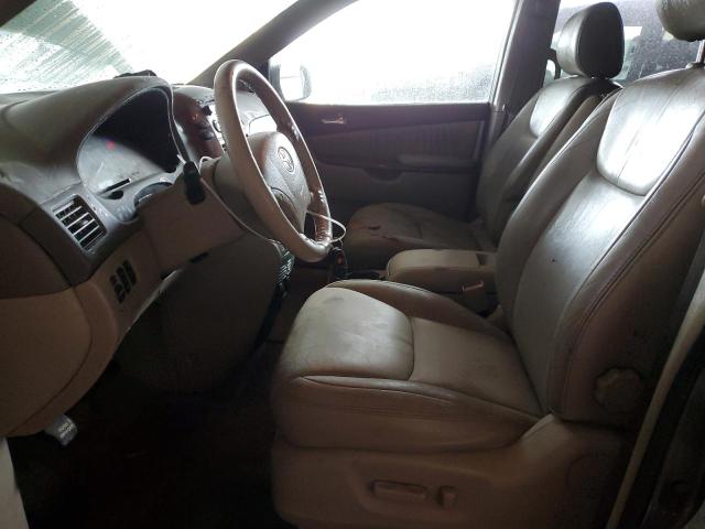 Photo 7 from auction – 2004 TOYOTA SIENNA XLE with VIN 5TDBA22C84S009833