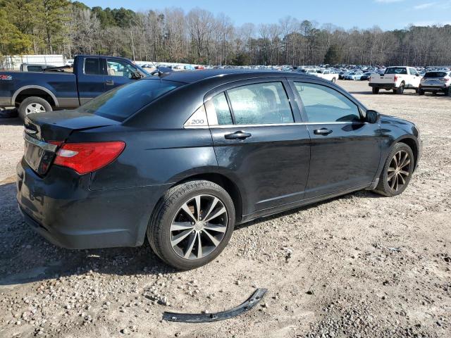 Photo 3 from auction – 2013 CHRYSLER 200 TOURIN with VIN 1C3CCBBB5DN600802