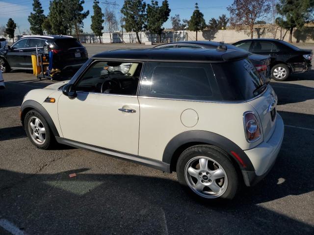 Снимка 2 от търг – 2011 MINI COOPER с VIN WMWSU3C51BT251839