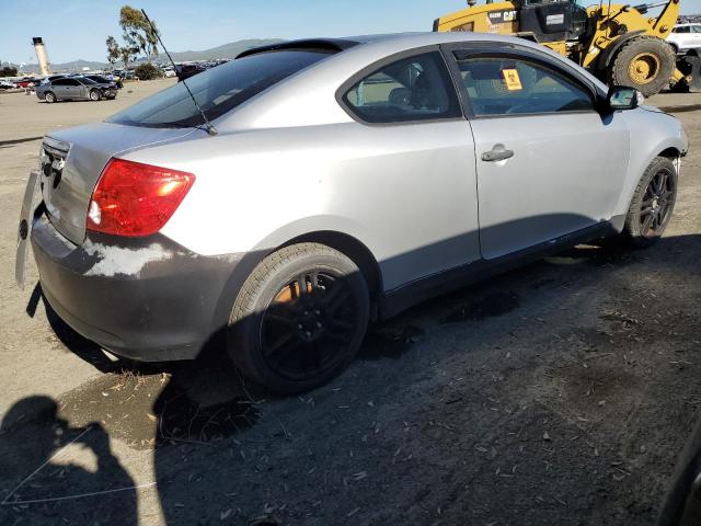Photo 3 from auction – 2005 TOYOTA SCION TC with VIN JTKDE177950014992