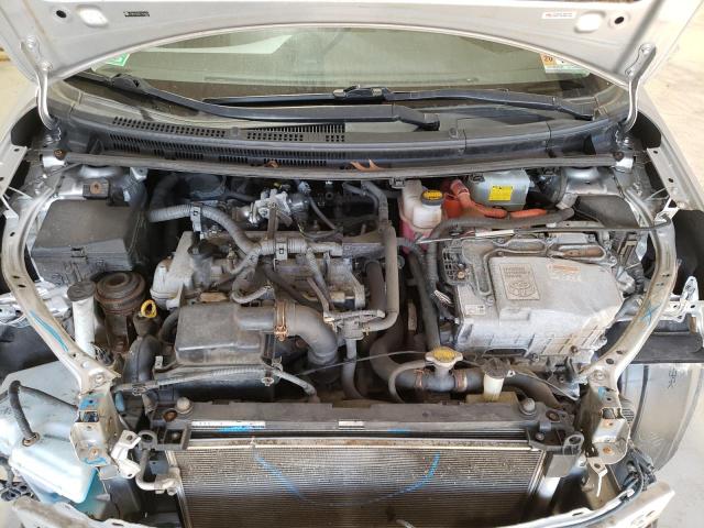 Photo 11 from auction – 2012 TOYOTA PRIUS C with VIN JTDKDTB33C1024474