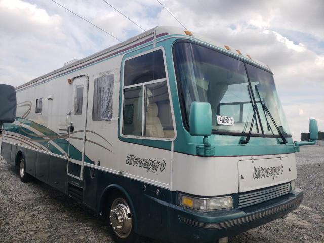 FREIGHTLINER CHASSIS X 1998 with VIN 4UZ6XJBA0WC929755 - Photo from auction