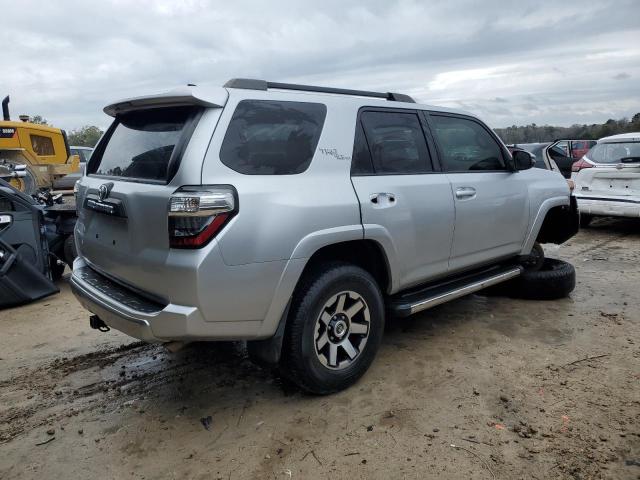 Photo 3 from auction – 2019 TOYOTA 4RUNNER SR with VIN JTEBU5JR7K5711042