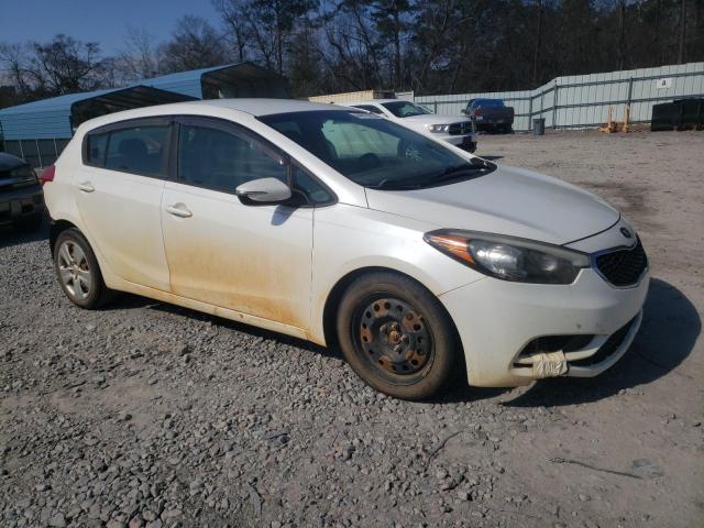 Photo 4 from auction – 2016 KIA FORTE LX with VIN KNAFK5A88G5588035