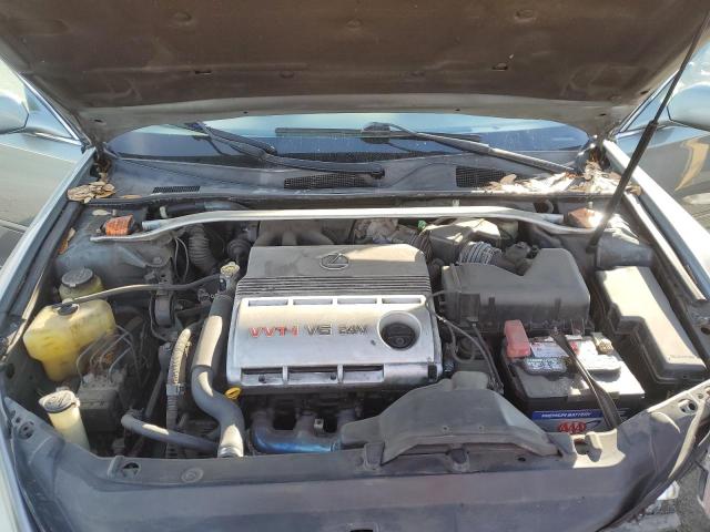 Photo 11 from auction – 2002 LEXUS ES 300 with VIN JTHBF30G720013769