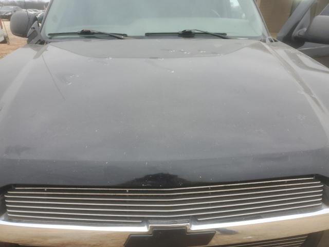 Photo 11 from auction – 2004 CHEVROLET AVALANCHE with VIN 3GNEC12T14G122966