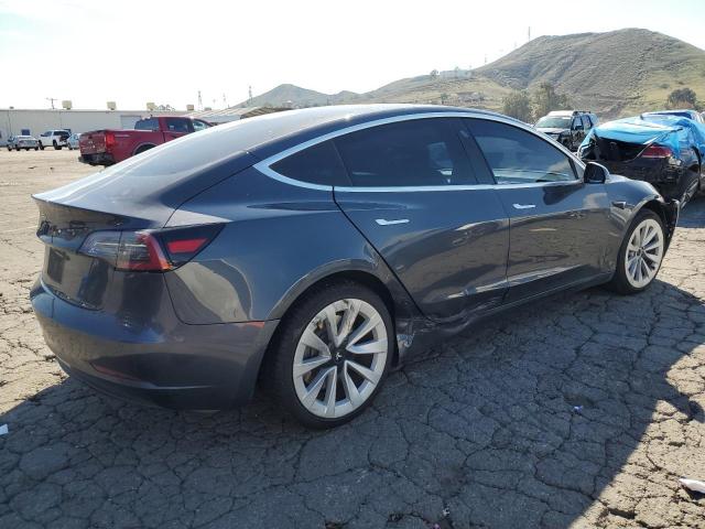 Снимка 3 от търг – 2018 TESLA MODEL 3 с VIN 5YJ3E1EA5JF052748