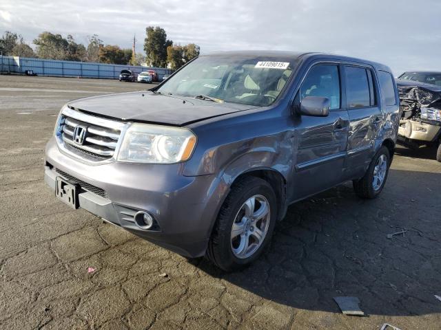 HONDA PILOT EX 2015 with VIN 5FNYF3H42FB023218 - Photo from auction