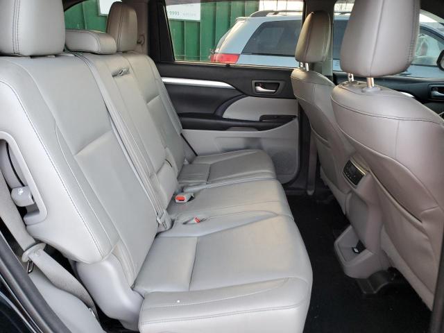 Photo 11 from auction – 2016 TOYOTA HIGHLANDER with VIN 5TDJKRFH7GS296495