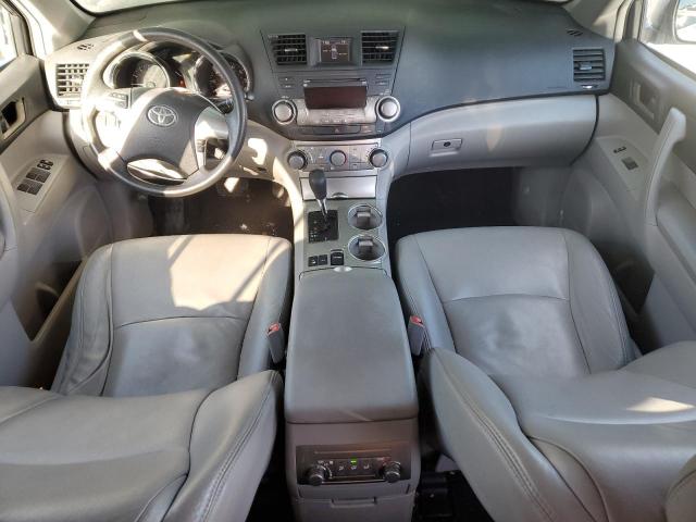 Photo 8 from auction – 2011 TOYOTA HIGHLANDER with VIN 5TDBK3EH6BS075031