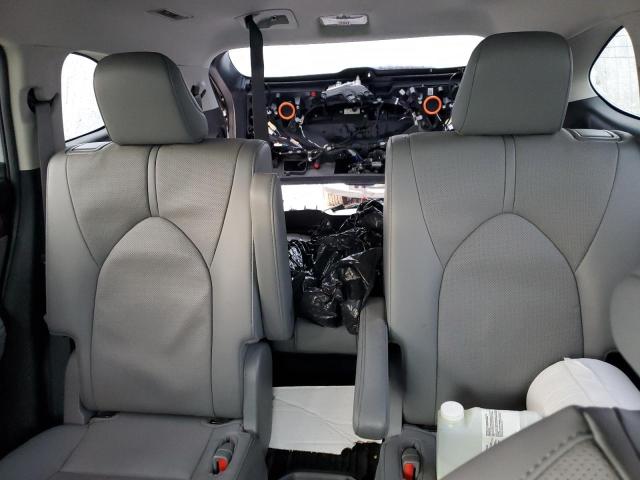Photo 10 from auction – 2023 TOYOTA HIGHLANDER with VIN 5TDXBRCHXPS570545