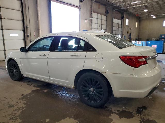 Photo 2 from auction – 2013 CHRYSLER 200 LX with VIN 1C3CCBAB2DN670887