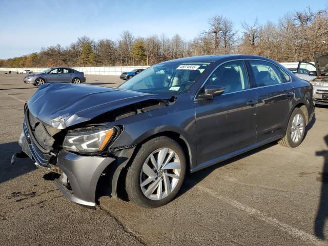 VOLKSWAGEN PASSAT SE 2018 with VIN 1VWBA7A37JC044937 - Photo from auction