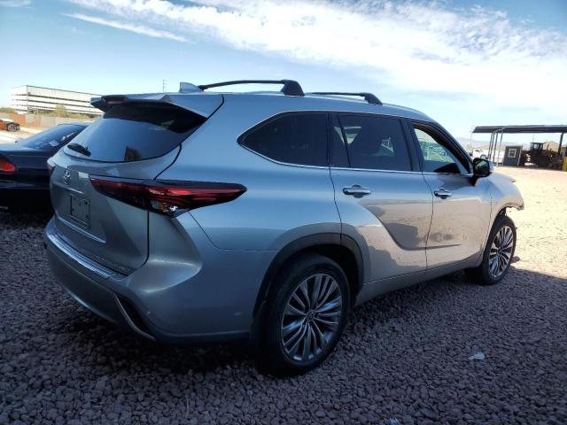 Photo 3 from auction – 2020 TOYOTA HIGHLANDER with VIN 5TDFZRBH3LS036242