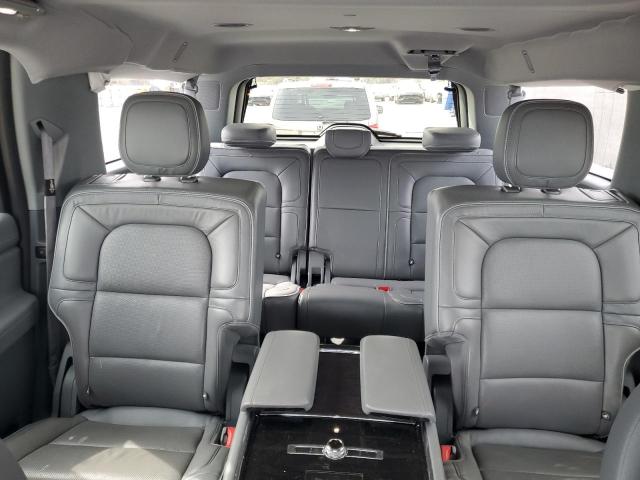Photo 10 from auction – 2019 LINCOLN NAVIGATOR with VIN 5LMJJ3LT0KEL12472