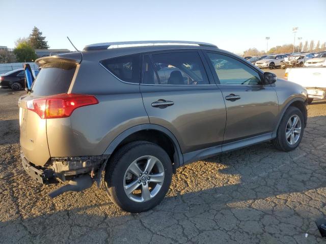 Photo 3 from auction – 2015 TOYOTA RAV4 XLE with VIN JTMWFREVXFD053307