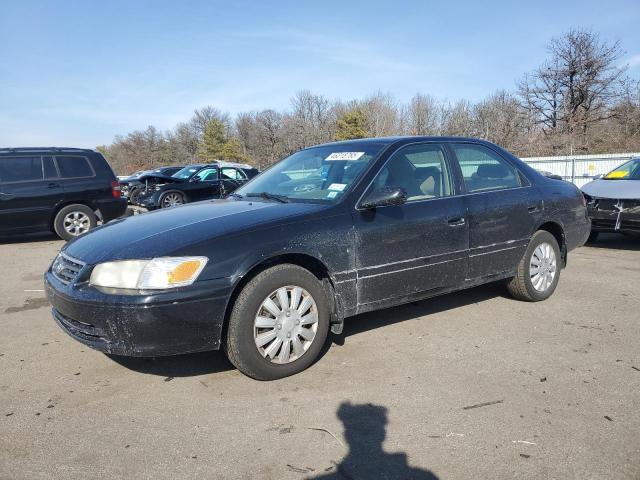 TOYOTA CAMRY LE 2000 with VIN JT2BG28K3Y0463499 - Photo from auction