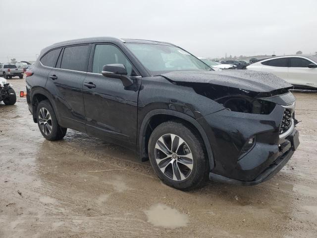 Photo 4 from auction – 2022 TOYOTA HIGHLANDER with VIN 5TDGZRBH5NS244954