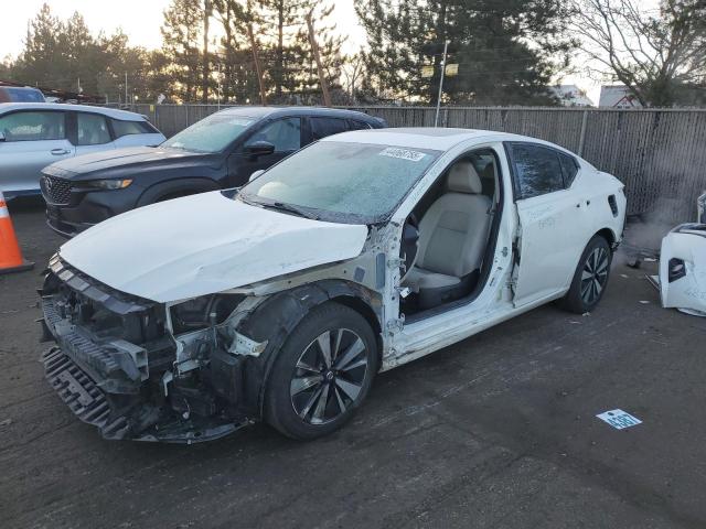 NISSAN ALTIMA SV 2019 with VIN 1N4BL4DW2KC193409 - Photo from auction