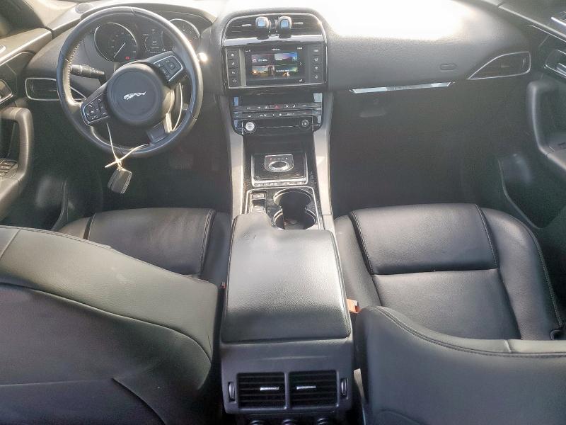 Photo 8 from auction – 2017 JAGUAR F-PACE PRE with VIN SADCJ2BVXHA499270