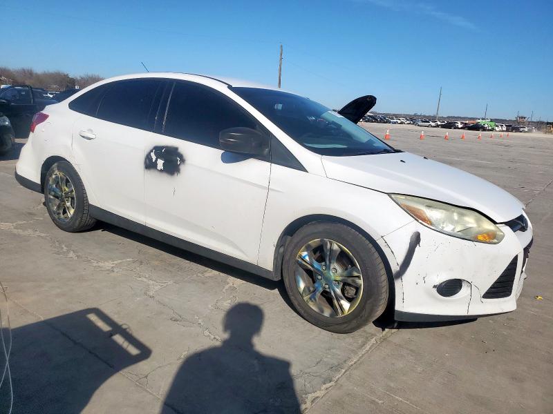 Photo 4 from auction – 2014 FORD FOCUS SE with VIN 1FADP3F20EL392688