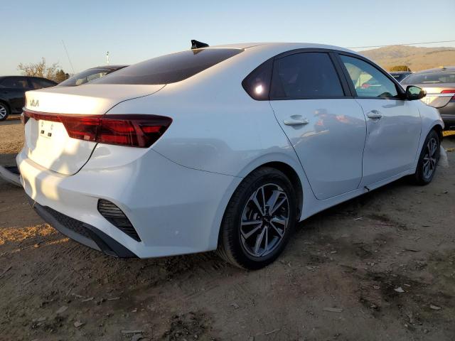 Photo 3 from auction – 2022 KIA FORTE FE with VIN 3KPF24AD9NE439709