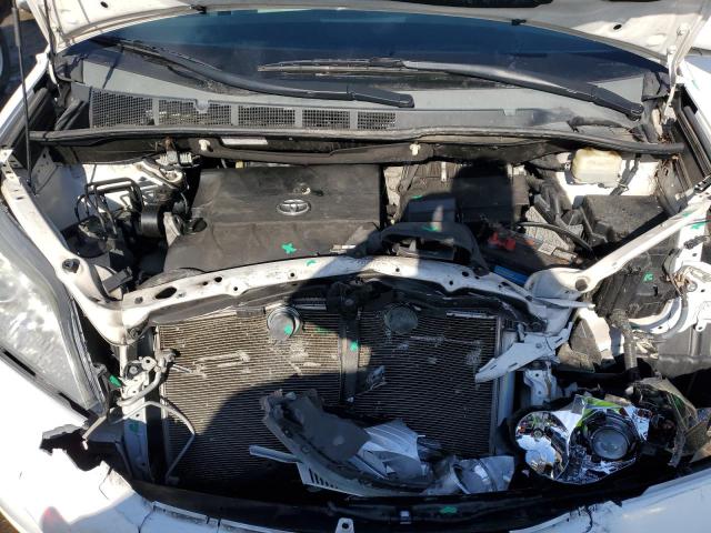Photo 12 from auction – 2016 TOYOTA SIENNA LE with VIN 5TDKK3DC5GS698802