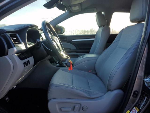 Photo 7 from auction – 2018 TOYOTA HIGHLANDER with VIN 5TDZZRFH8JS248767