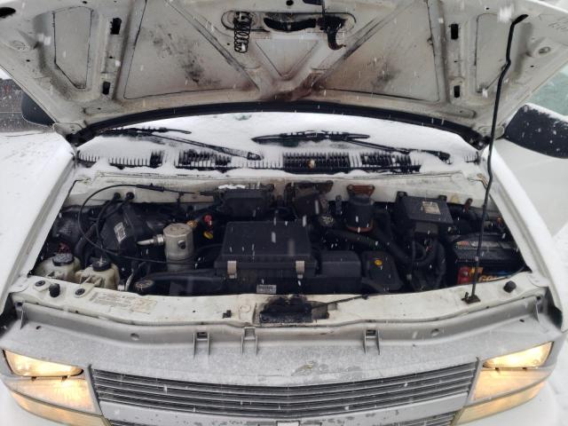 Photo 12 from auction – 2004 CHEVROLET ASTRO with VIN 1GNDM19X04B109815