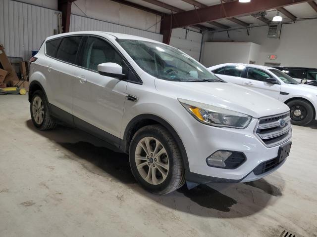 Photo 4 from auction – 2017 FORD ESCAPE SE with VIN 1FMCU9GD3HUC35328