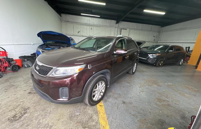 Photo 2 from auction – 2015 KIA SORENTO LX with VIN 5XYKT4A77FG587187