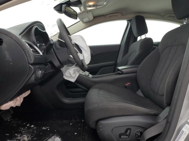 Photo 7 from auction – 2015 CHRYSLER 200 LIMITE with VIN 1C3CCCAG6FN506420