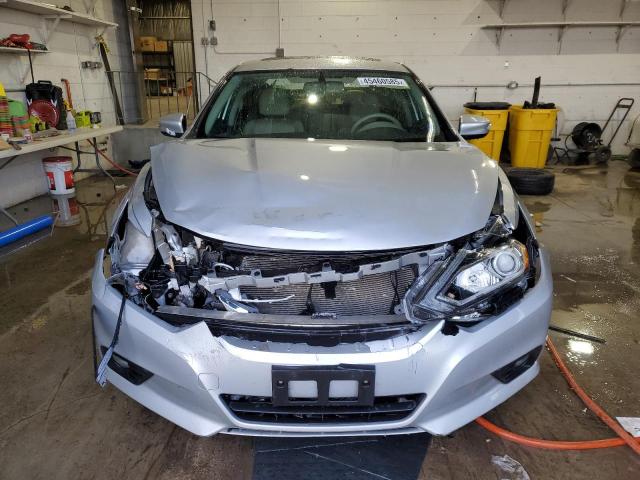 Photo 5 from auction – 2017 NISSAN ALTIMA SV with VIN 1N4AL3AP6HC133192