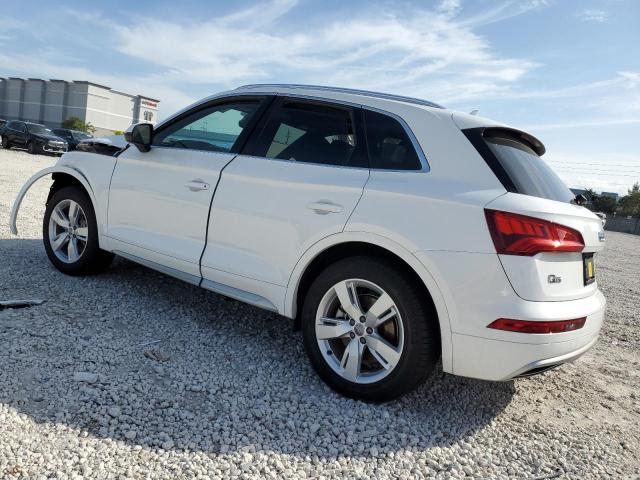 Photo 2 from auction – 2019 AUDI Q5 PREMIUM with VIN WA1ANAFY2K2088317