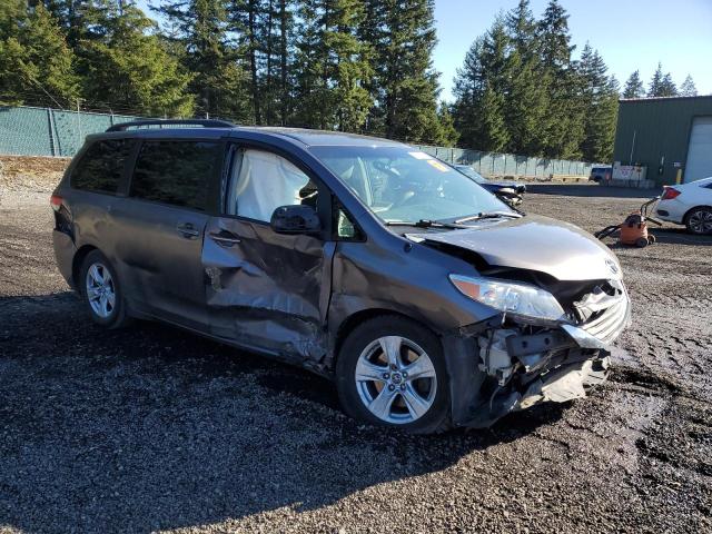 Photo 4 from auction – 2013 TOYOTA SIENNA XLE with VIN 5TDYK3DC2DS404701