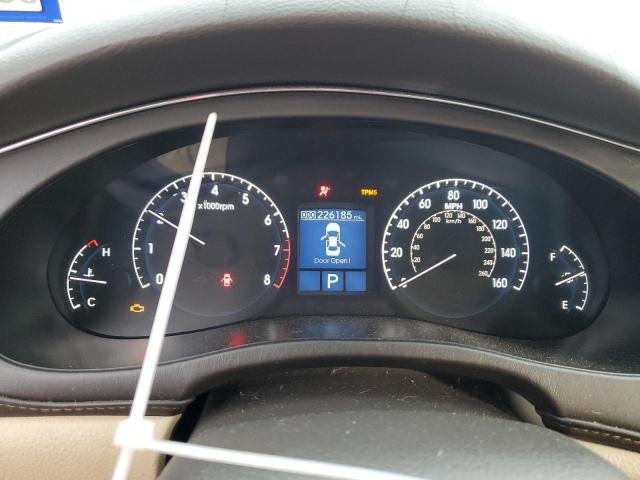 Photo 9 from auction – 2011 HYUNDAI GENESIS 4. with VIN KMHGC4DF2BU139808