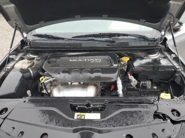Photo 11 from auction – 2015 CHRYSLER 200 LIMITE with VIN 1C3CCCAB7FN696216