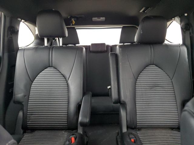Photo 10 from auction – 2024 TOYOTA HIGHLANDER with VIN 5TDKDRAH4RS529886
