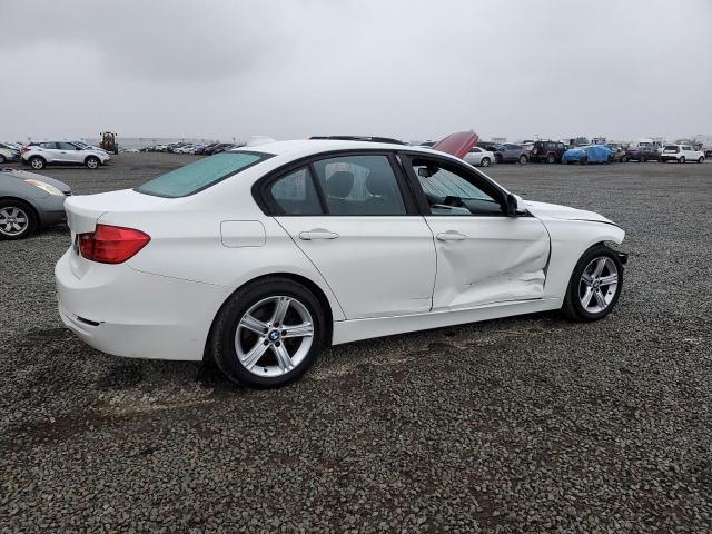 Photo 3 from auction – 2014 BMW 320 I with VIN WBA3B1C51EP678756