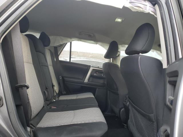 Photo 11 from auction – 2017 TOYOTA 4RUNNER SR with VIN JTEBU5JR4H5439090