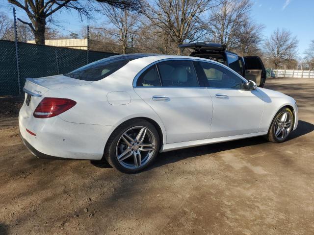 Photo 3 from auction – 2017 MERCEDES-BENZ E 300 4MAT with VIN WDDZF4KB2HA190441
