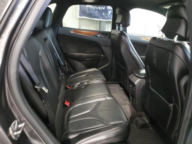 Photo 11 from auction – 2017 LINCOLN MKC RESERV with VIN 5LMCJ3C98HUL12084