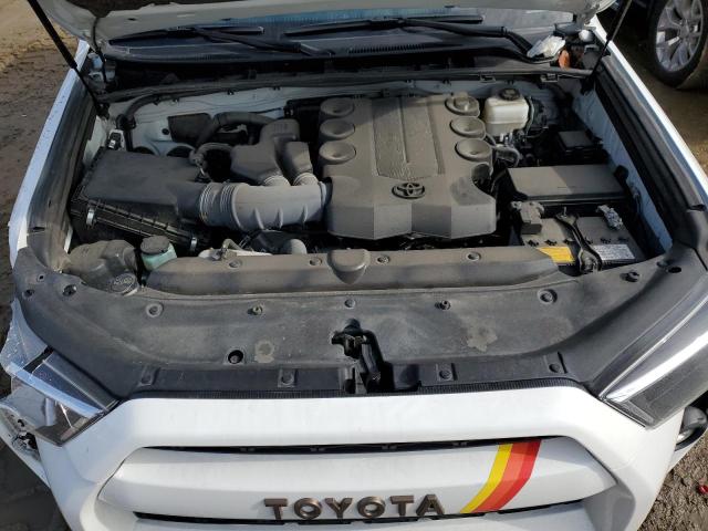 Photo 11 from auction – 2023 TOYOTA 4RUNNER 40 with VIN JTEUU5JR0P6139337