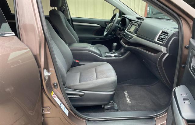 Photo 5 from auction – 2019 TOYOTA HIGHLANDER with VIN 5TDBZRFH9KS962085