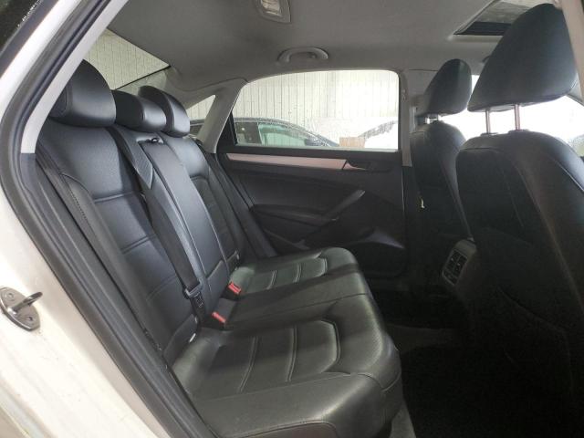 Photo 10 from auction – 2013 VOLKSWAGEN PASSAT SE with VIN 1VWBP7A37DC048019
