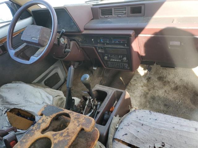 Photo 8 from auction – 1985 TOYOTA VAN WAGON with VIN JT4YR27V1F0030378