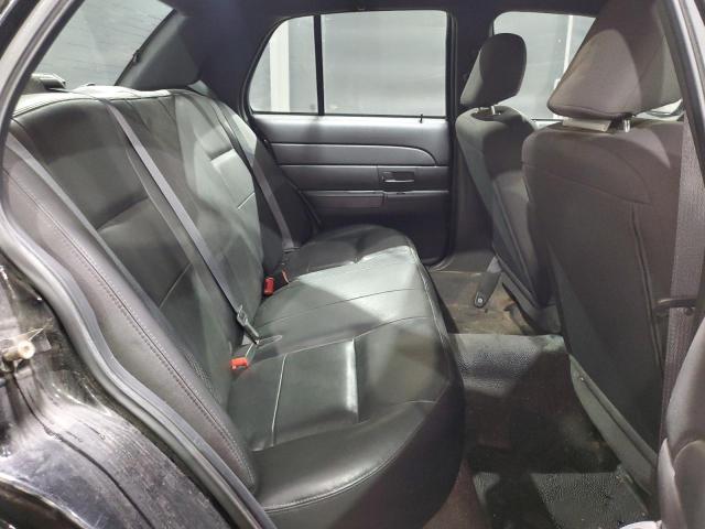 Photo 10 from auction – 2005 FORD CROWN VICT with VIN 2FAFP71WX5X179938