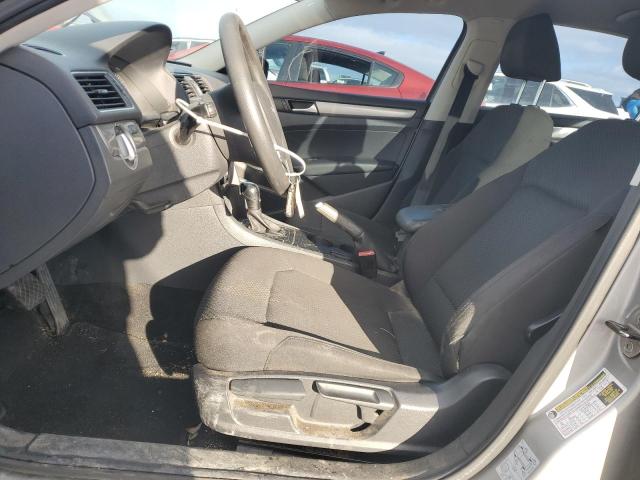 Photo 7 from auction – 2014 VOLKSWAGEN PASSAT S with VIN 1VWAS7A31EC097213