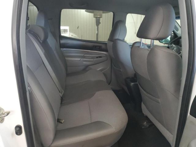 Photo 10 from auction – 2015 TOYOTA TACOMA DOU with VIN 3TMLU4EN3FM174065