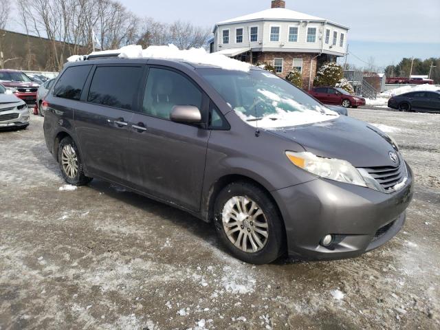 Photo 4 from auction – 2013 TOYOTA SIENNA XLE with VIN 5TDYK3DC6DS294283